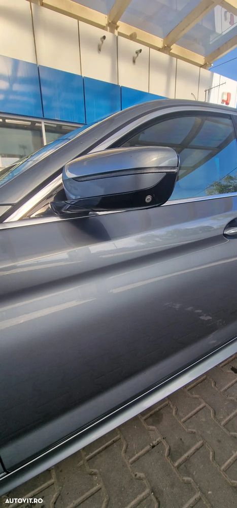 BMW Seria 5 520d xDrive AT - 18