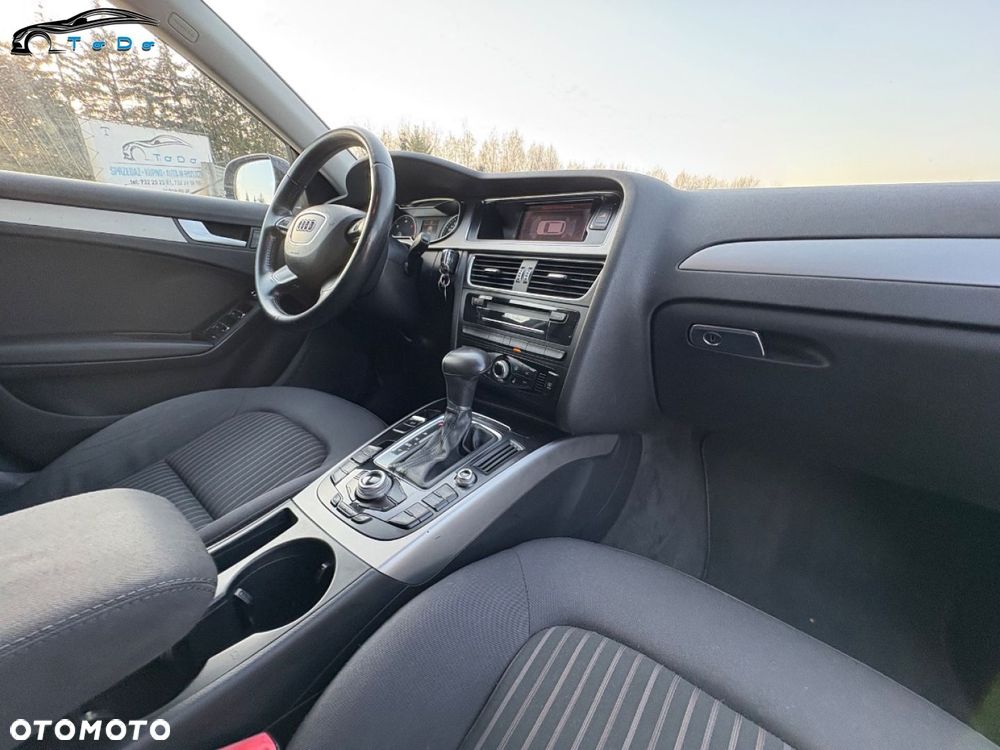 Audi A4 Avant 2.0 TDI Multitronic - 31