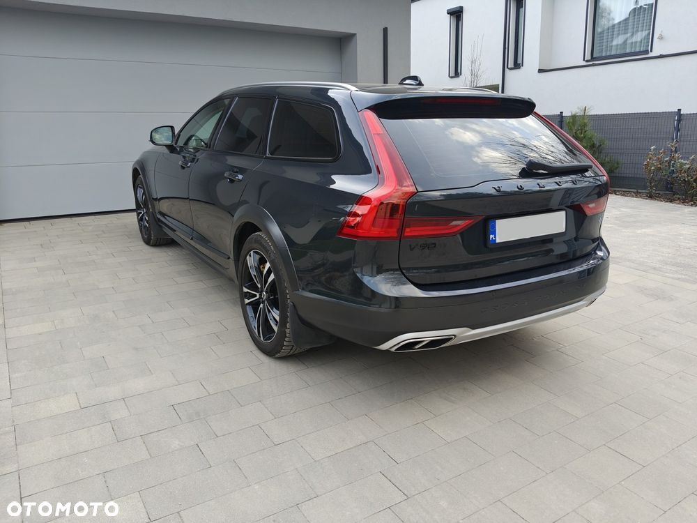 Volvo V90 D5 SCR AWD Momentum Pro - 2