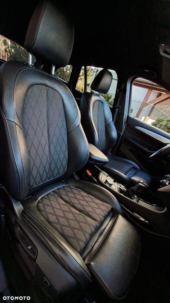 BMW X1 xDrive18d Sport - 24