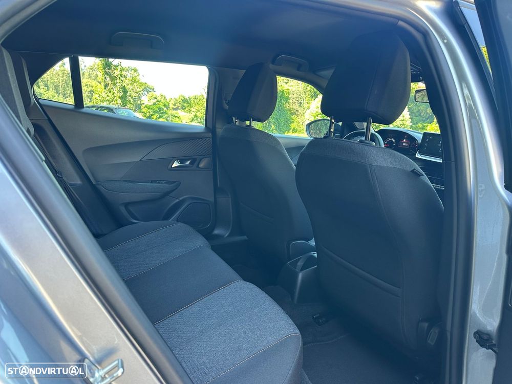 Peugeot 2008 1.2 PureTech Style - 18