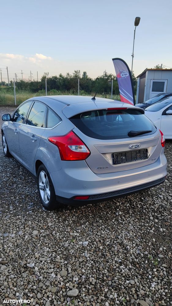 Ford Focus - 5