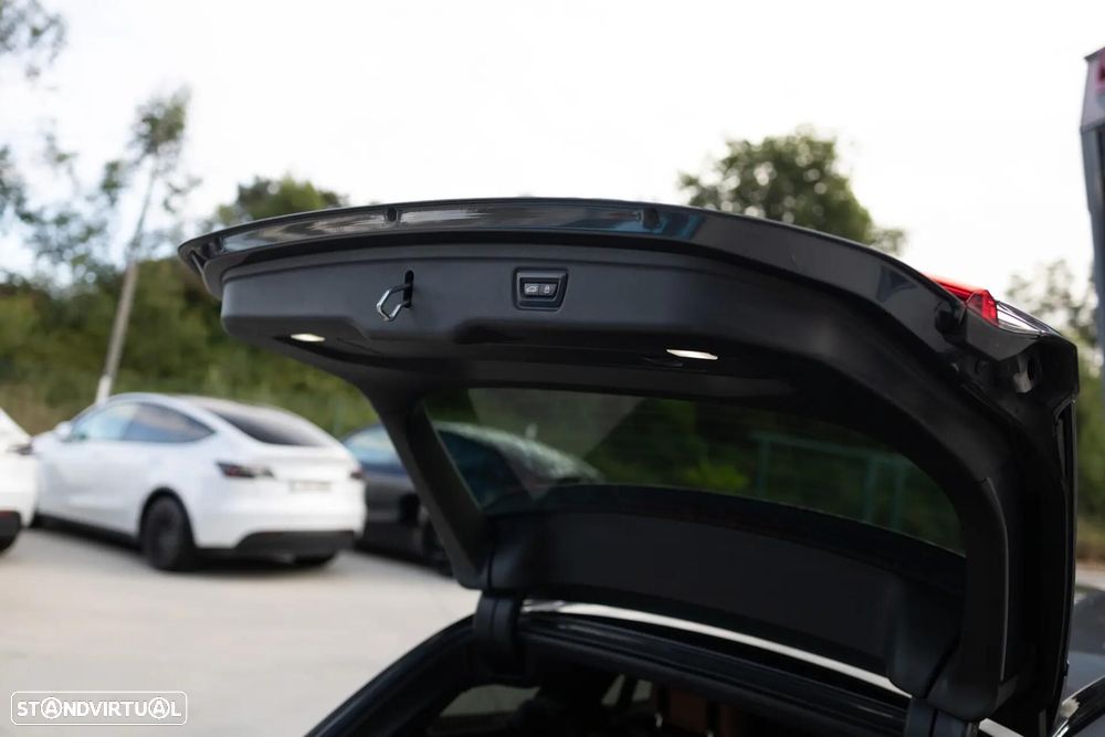 BMW 320 e Aut. M Sport - 26