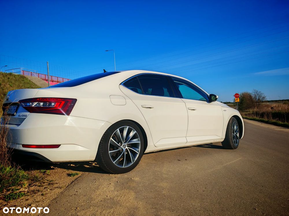 Skoda Superb 2.0 TDI L&K DSG - 7