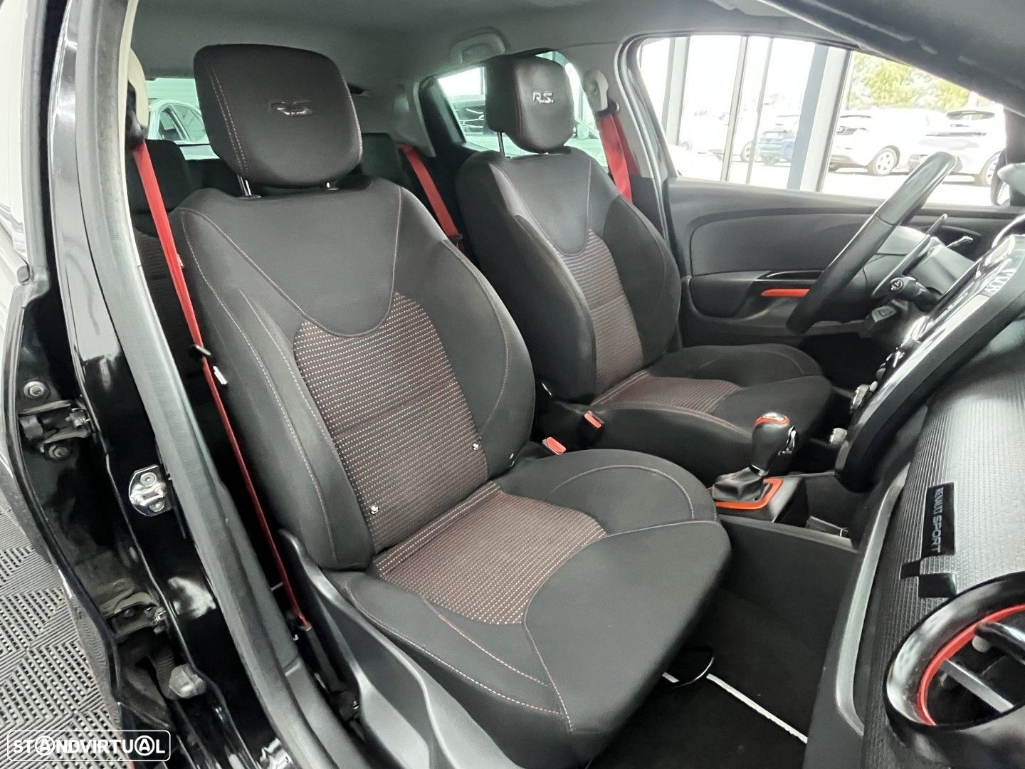 Renault Clio 1.6 T RS EDC - 13