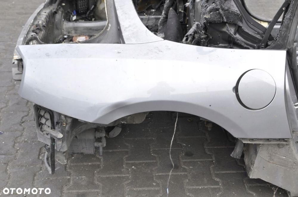 BMW Z4 E85 CABRIO BŁOTNIK PAS WANNA CAŁY TYŁ DUPA - 3