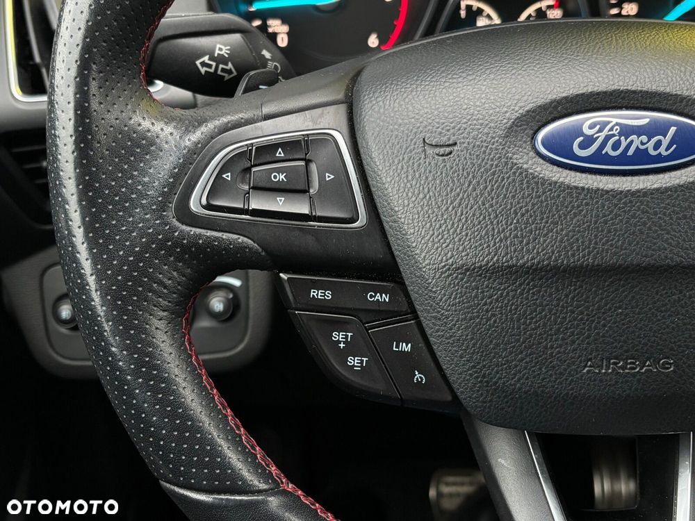 Ford Kuga 2.0 TDCi AWD ST-Line - 26