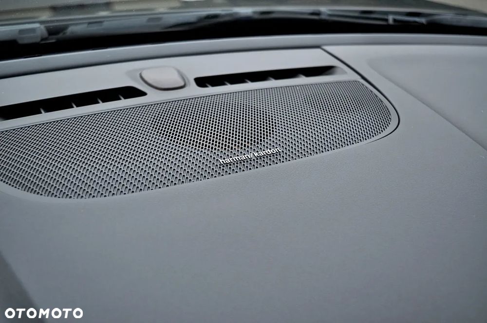 Volvo XC 40 T3 Momentum - 28