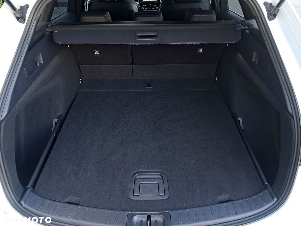 Toyota Corolla 1.8 Hybrid Comfort - 13