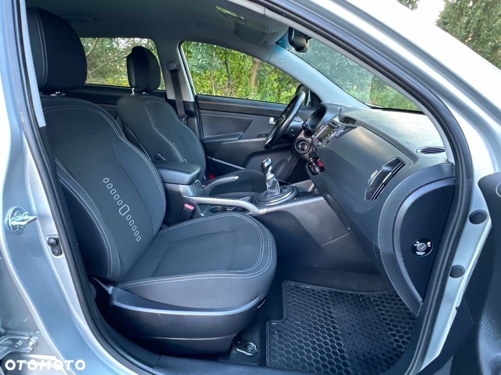 Kia Sportage 2,0 CRDI AWD Spirit - 24