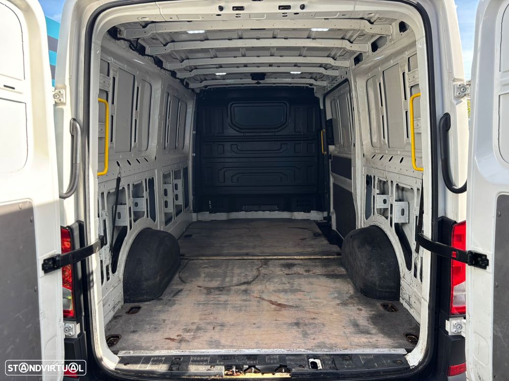 VW Crafter - 12