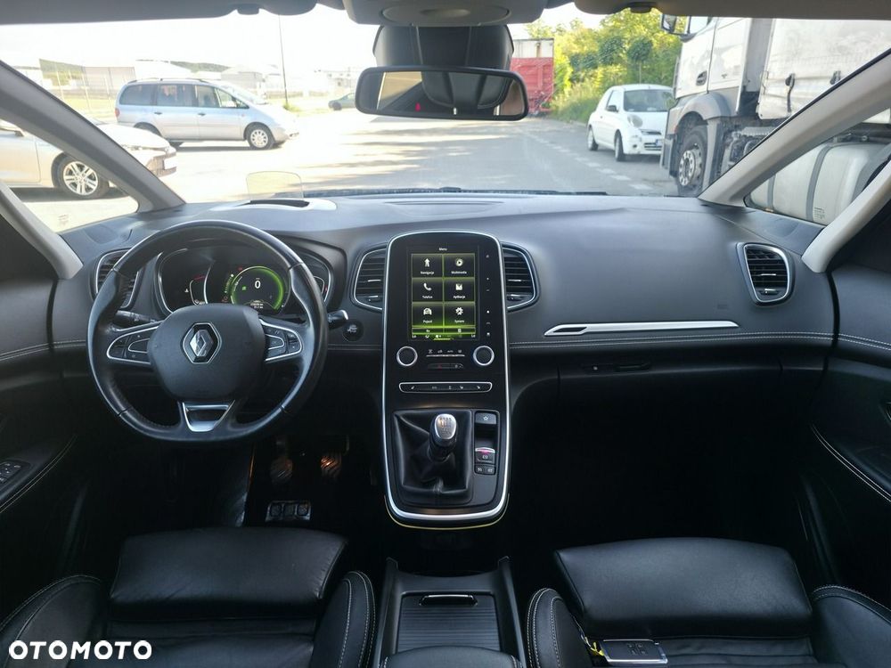 Renault Scenic - 11