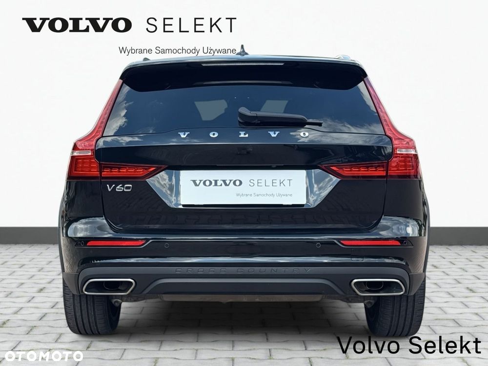 Volvo V60 Cross Country - 7
