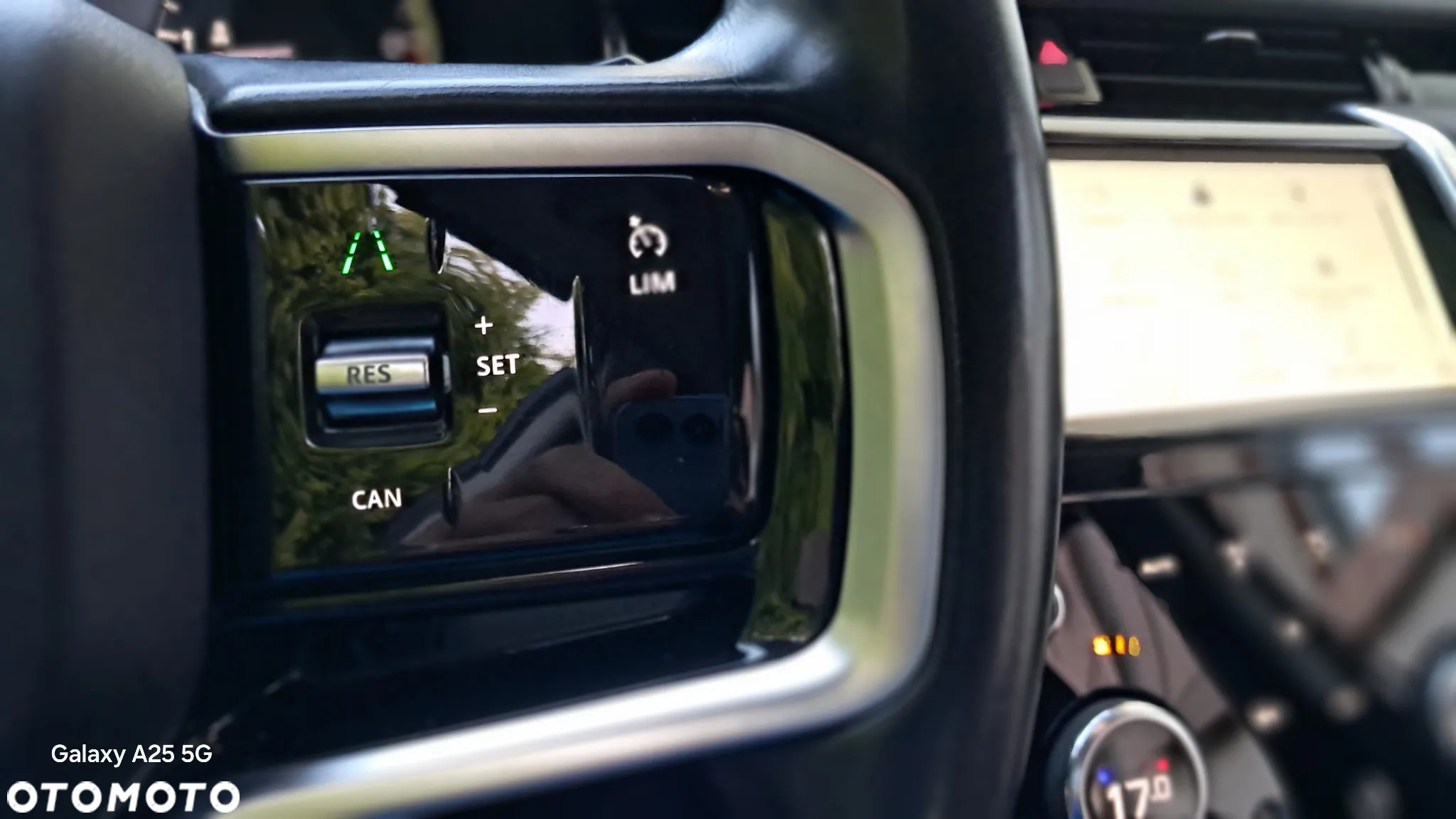 Land Rover Discovery Sport D165 Dynamic SE - 32