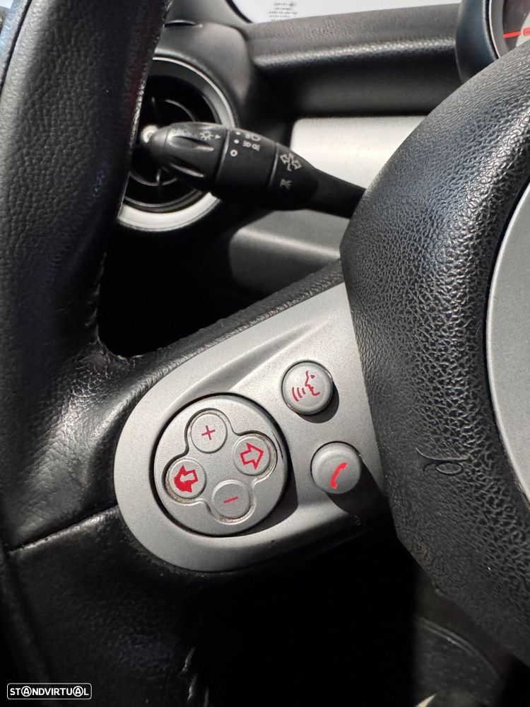 MINI 3 Portas Cooper D - 24