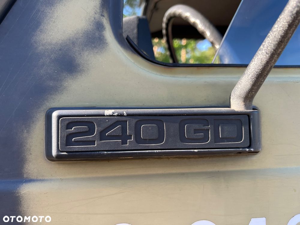 Mercedes-Benz Klasa G 250 GD - 18