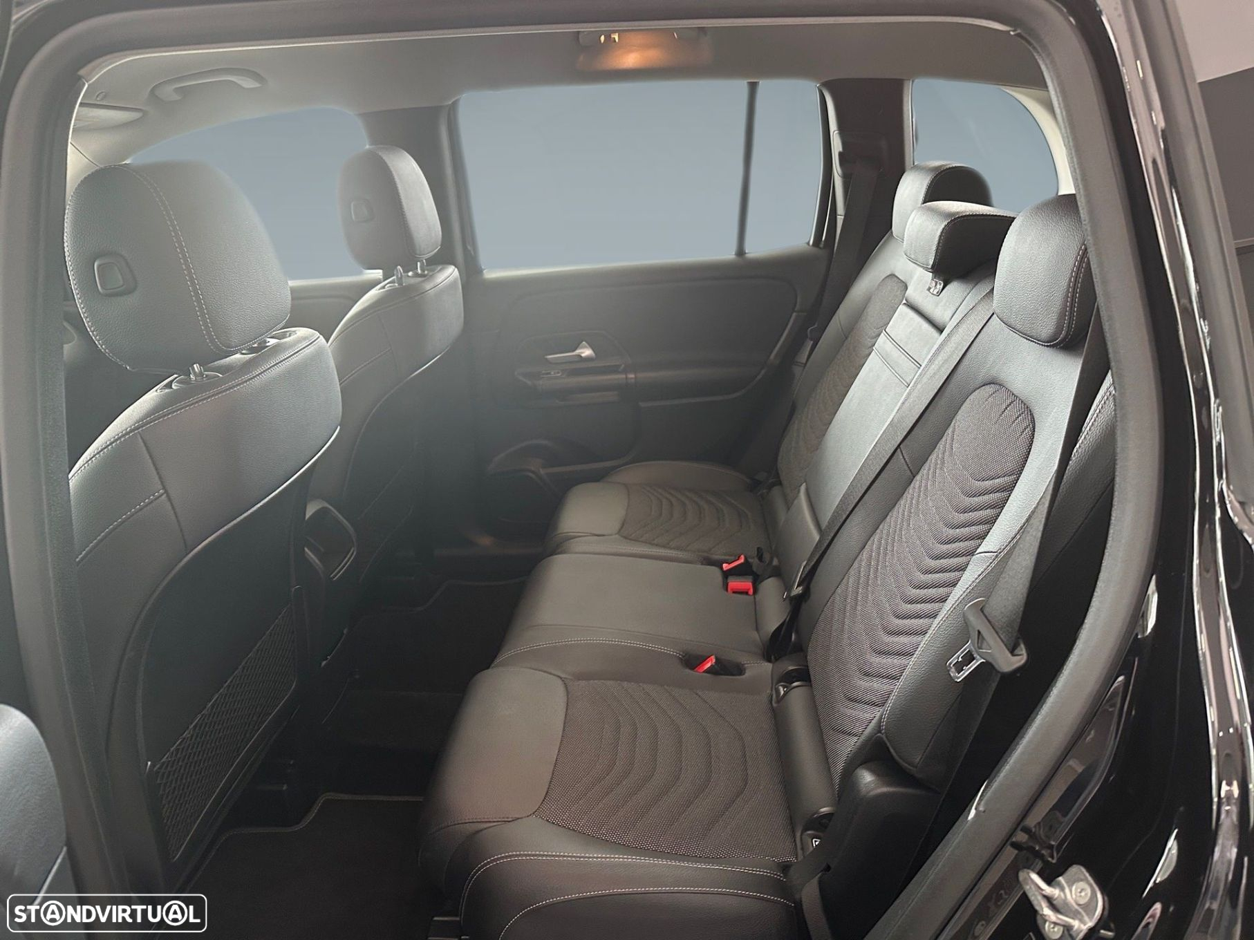 Mercedes-Benz GLB 180 d Progressive - 10