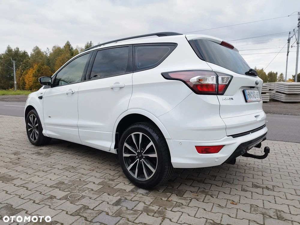 Ford Kuga 2.0 TDCi 4x4 ST-Line - 28