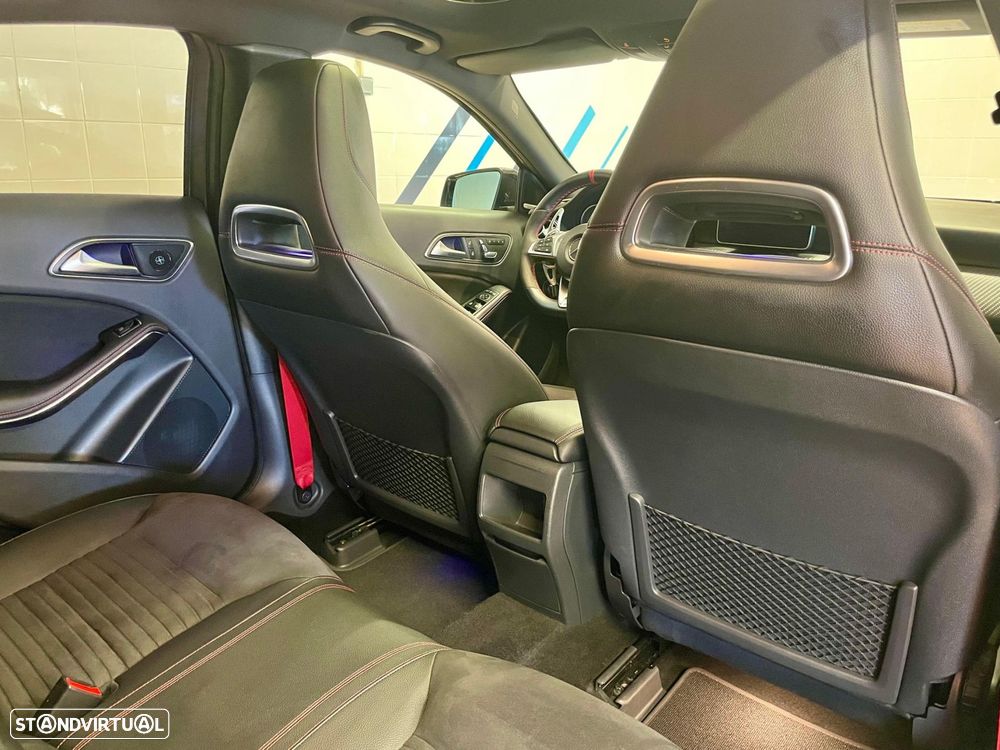 Mercedes-Benz A 45 AMG 4Matic Speedshift 7G-DCT - 39