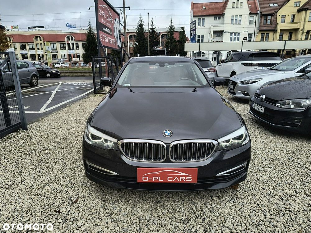 BMW Seria 5 530i Luxury Line sport - 3