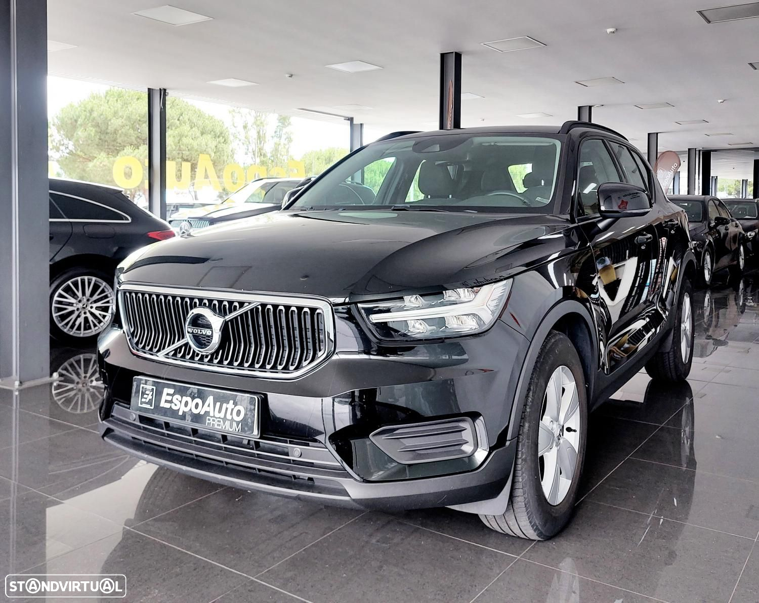 Volvo XC 40 1.5 T2 Momentum - 2