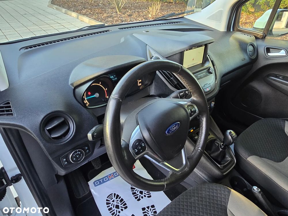 Ford Tourneo Courier 1.5 TDCi Titanium - 20