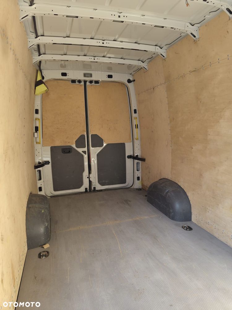 Volkswagen CRAFTER - 5