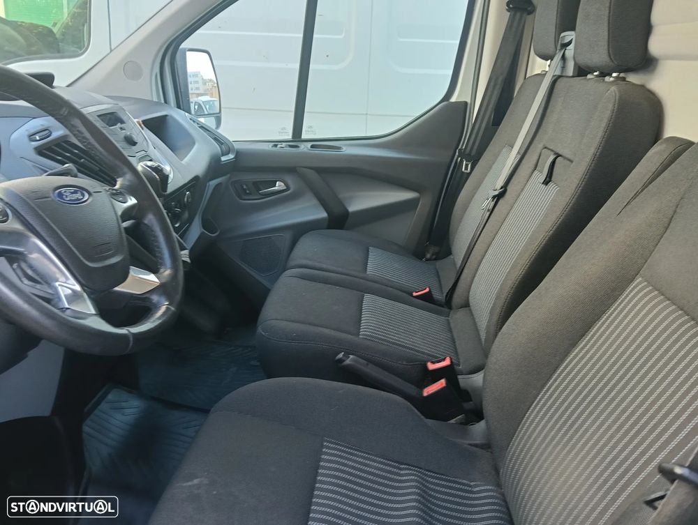 Ford Transit custom - 24