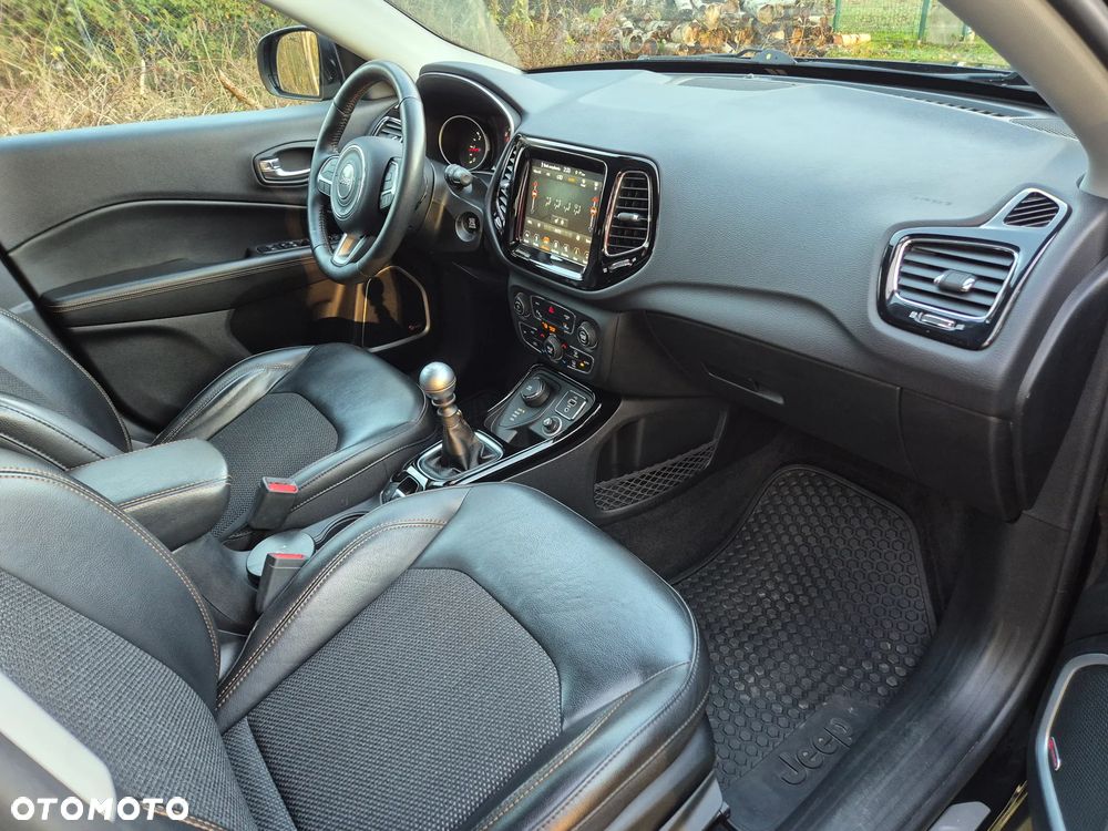Jeep Compass 2.0 MultiJet Active Drive Limited - 21