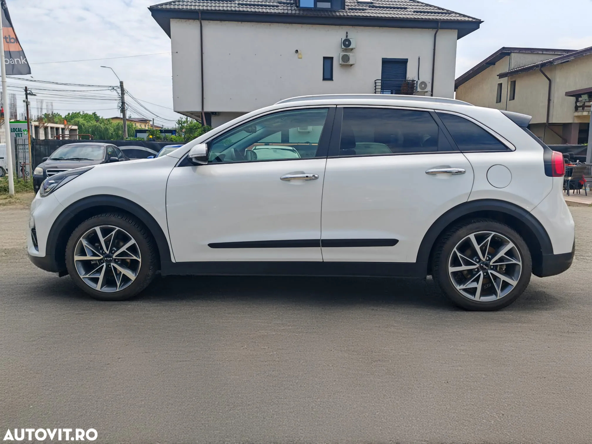 Kia Niro 1.6 GDI 6DCT HEV Premium - 25