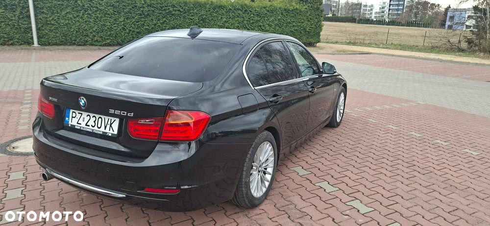 BMW Seria 3 320d xDrive Luxury Line - 18