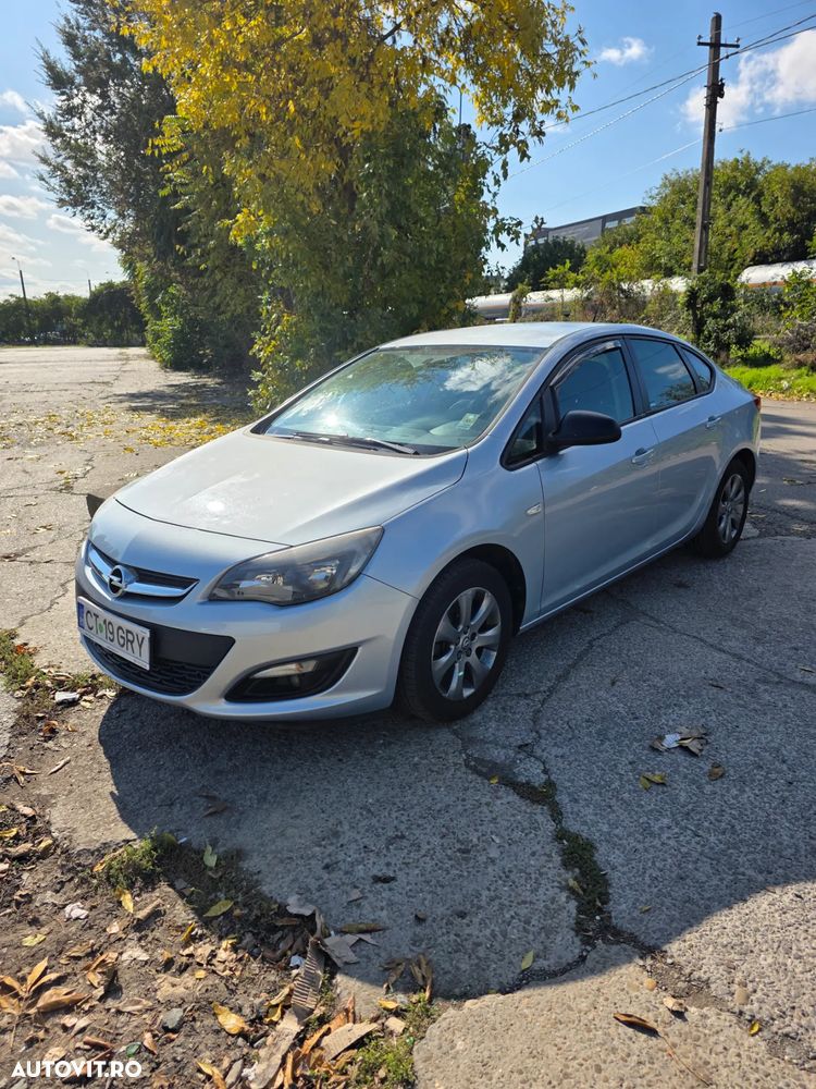 Opel Astra GTC 1.4 Turbo Enjoy - 1