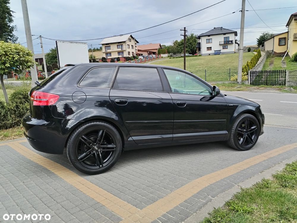 Audi A3 Sportback - 6