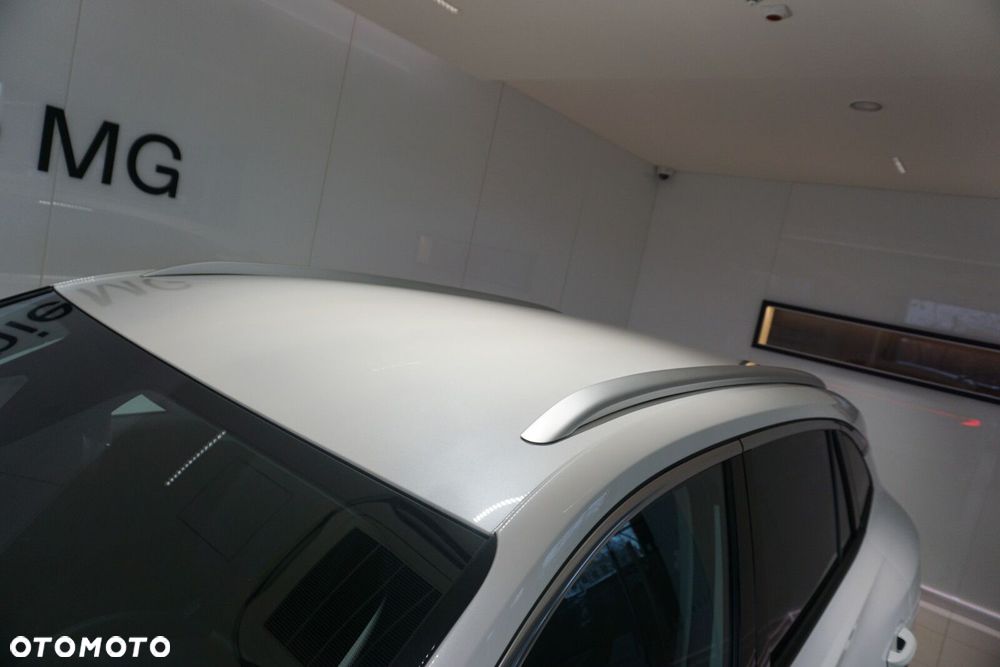 MG HS Hybrid+ - 16