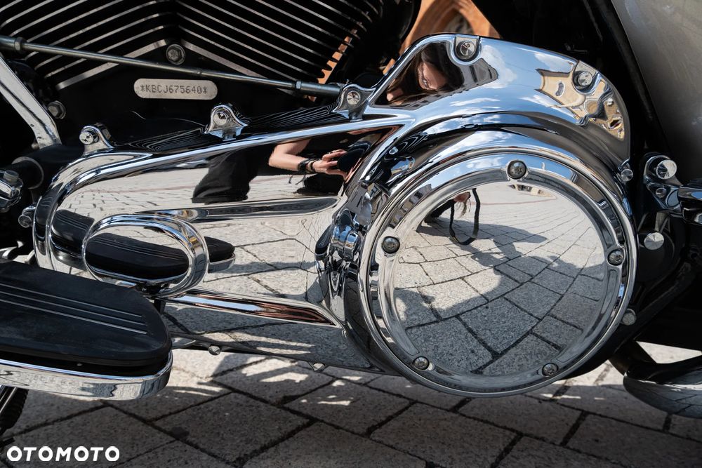 Harley-Davidson Touring Street Glide - 17