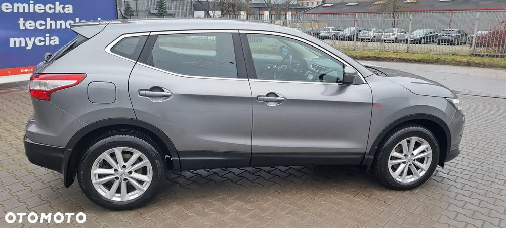 Nissan Qashqai 1.5 dCi N-Connecta - 6