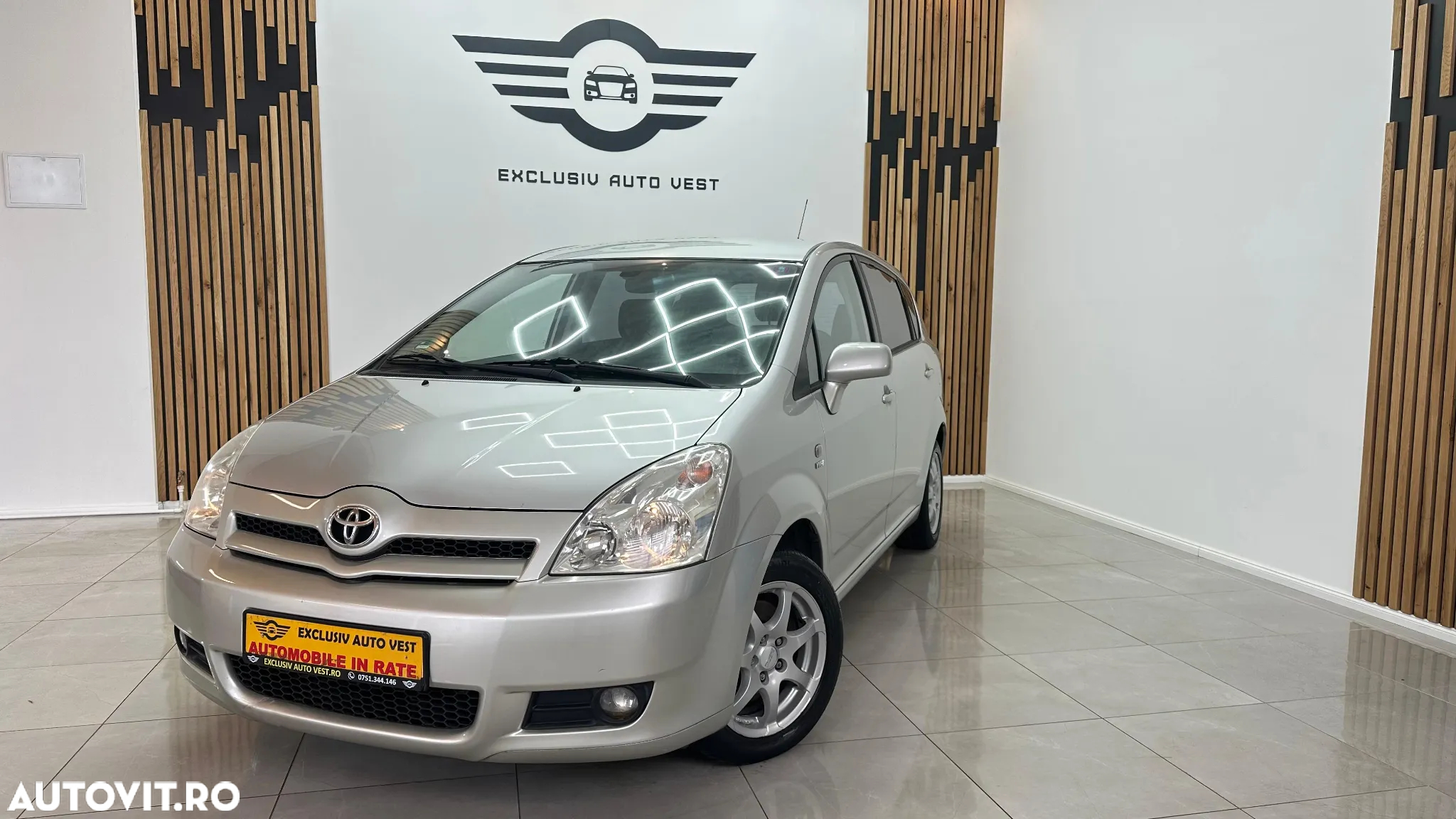 Toyota Corolla Verso 1.8 Sol - 2