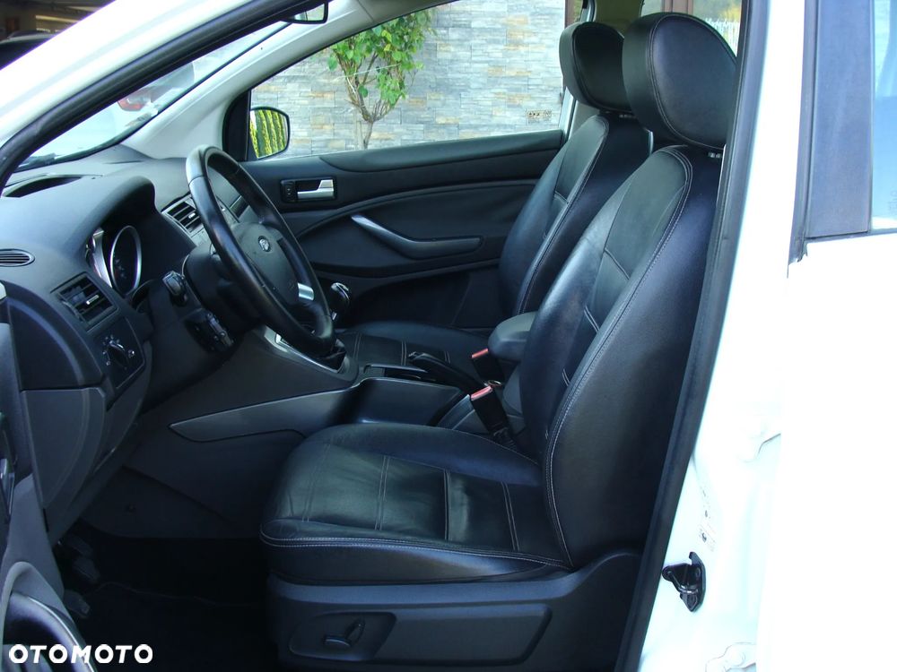 Ford Kuga 2.0 TDCi 4x4 Titanium - 9