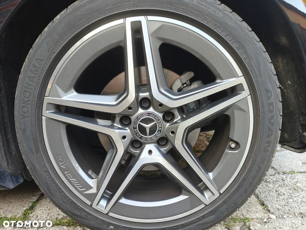 Mercedes-Benz Klasa A 200 AMG Line 7G-DCT - 9