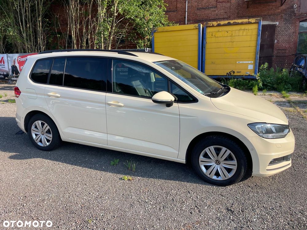 Volkswagen Touran 2.0 TDI BMT Comfortline DSG - 9