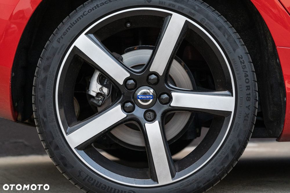 Volvo V40 D2 Drive-E R-Design Momentum - 15