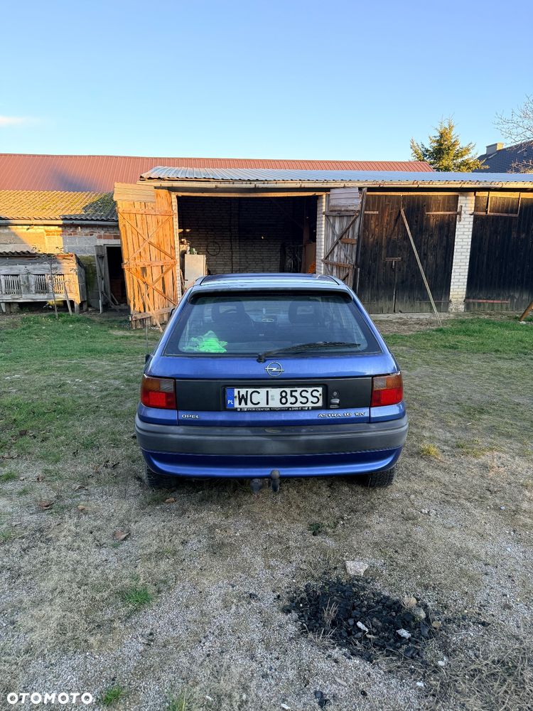 Opel Astra - 11