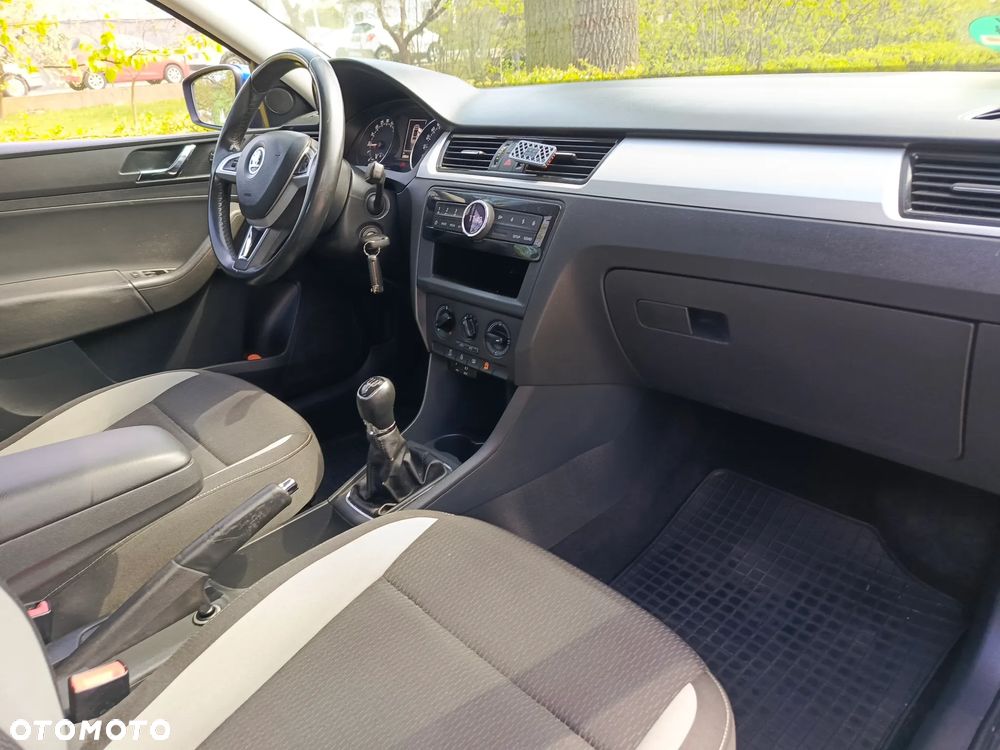 Skoda RAPID 1.4 TDI Clever - 29