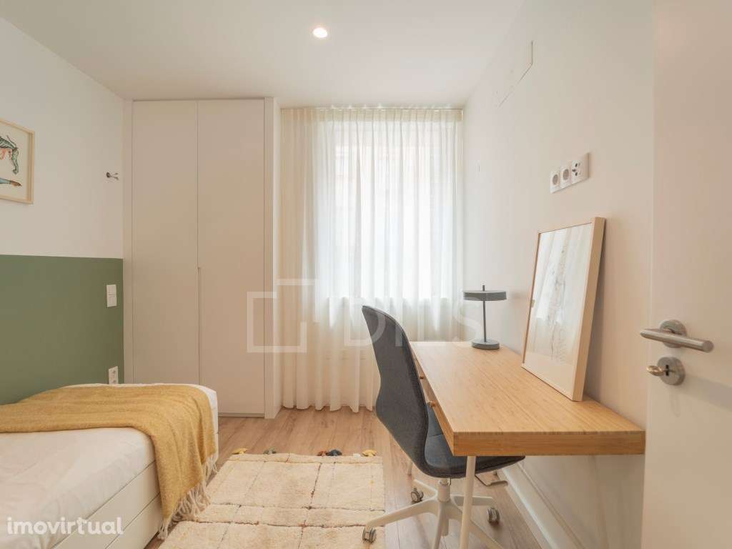 Penthouse T2+1 com terraço, varanda, garagem e arrumos - Grande imagem: 4/82