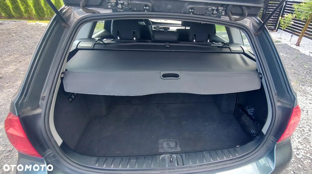 BMW Seria 3 318i - 8