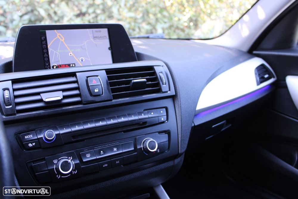 BMW 116 d EDynamics Line Sport - 28