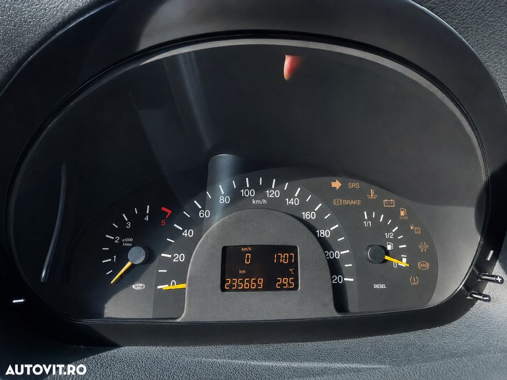 Mercedes-Benz Vito - 8