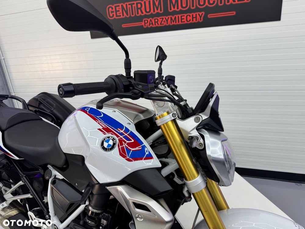 BMW R - 16