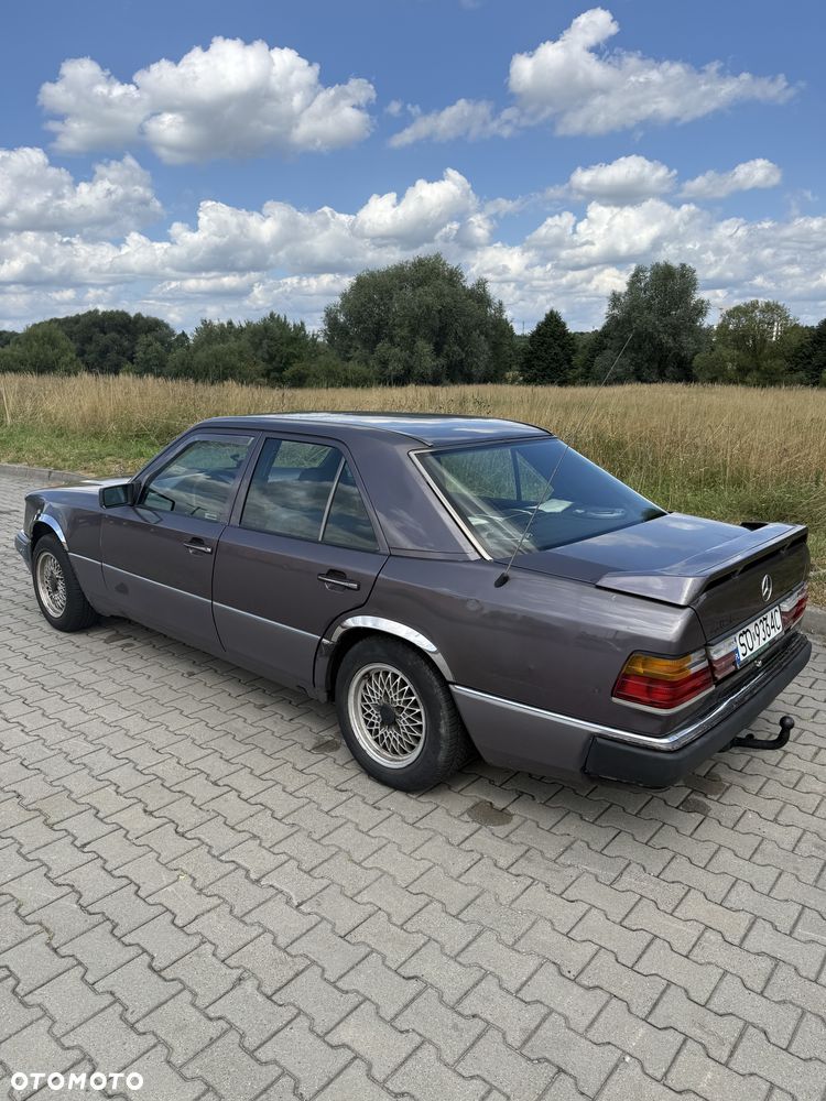 Mercedes-Benz W124 (1984-1993) - 8