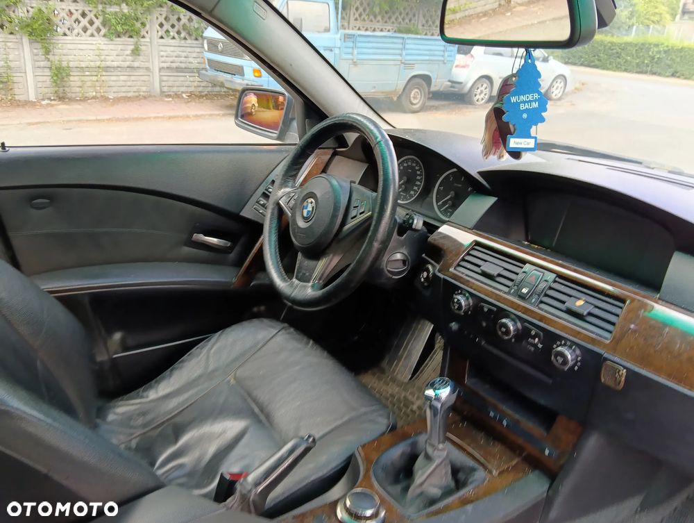 *BMW E60* Samochód na części - 7